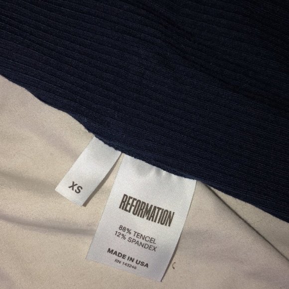 Reformation Spencer Dress - Picture 6 of 9